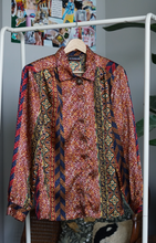 Load image into Gallery viewer, Notations Vintage Button Up
